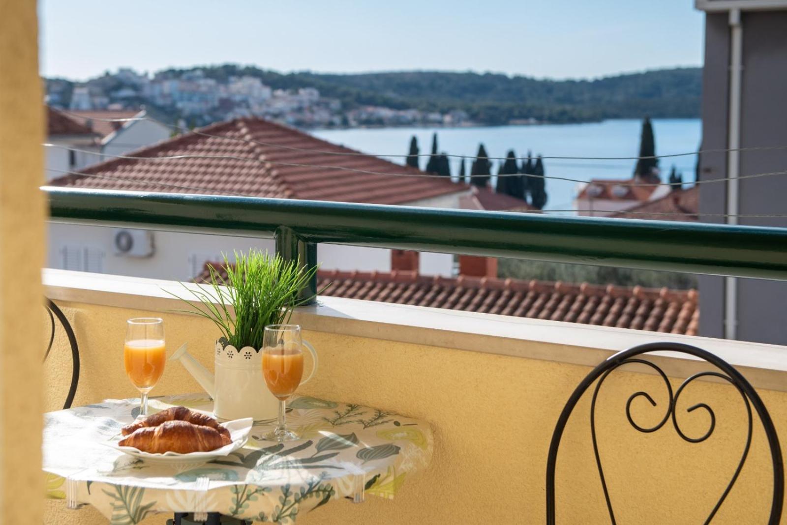 Apartment Anita Trogir Ngoại thất bức ảnh
