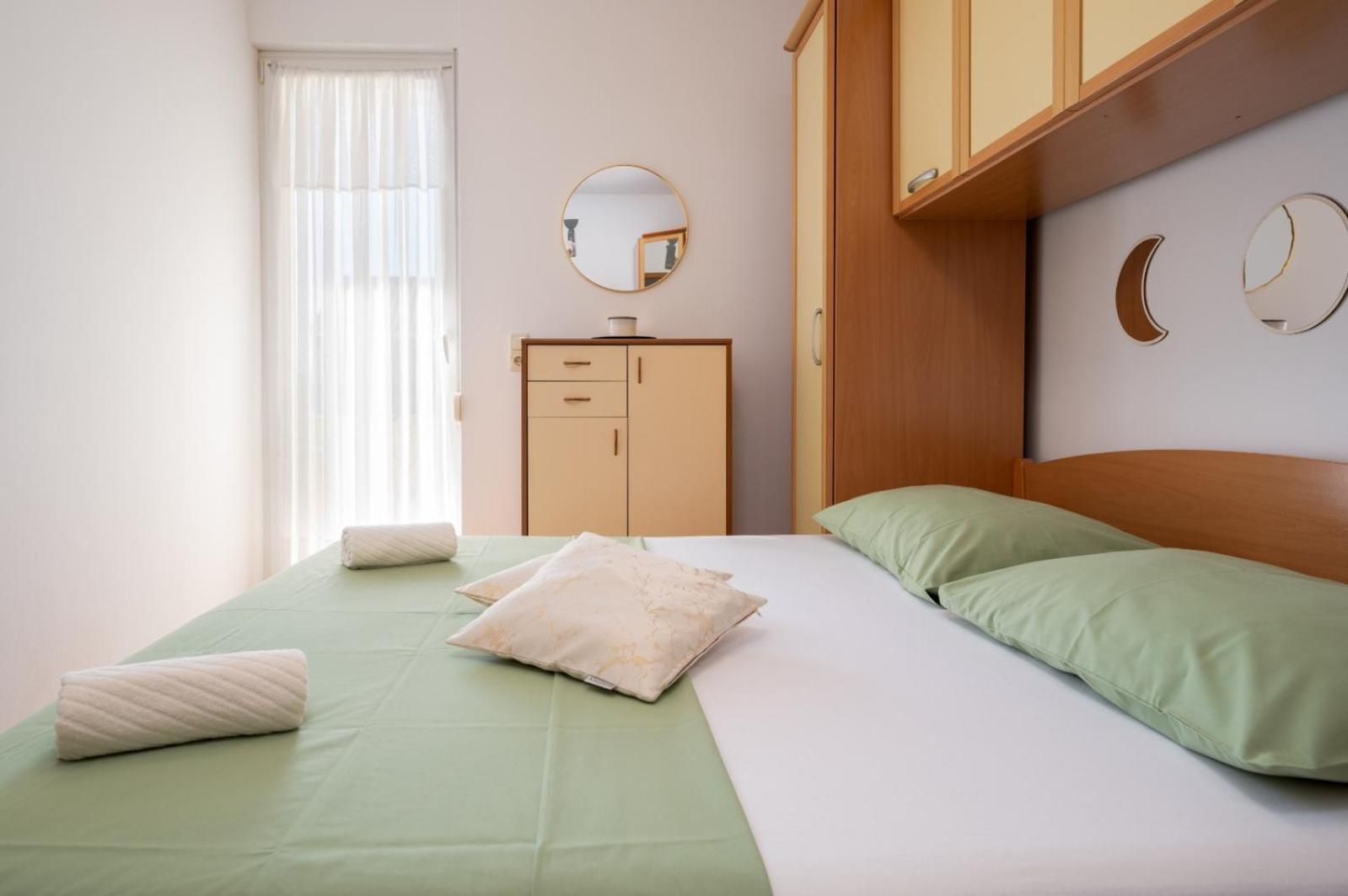 Apartment Anita Trogir Ngoại thất bức ảnh