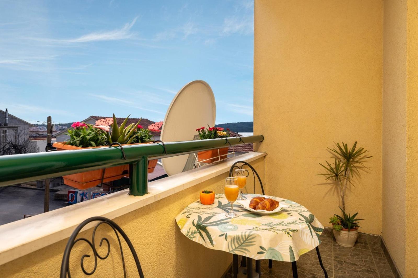 Apartment Anita Trogir Ngoại thất bức ảnh