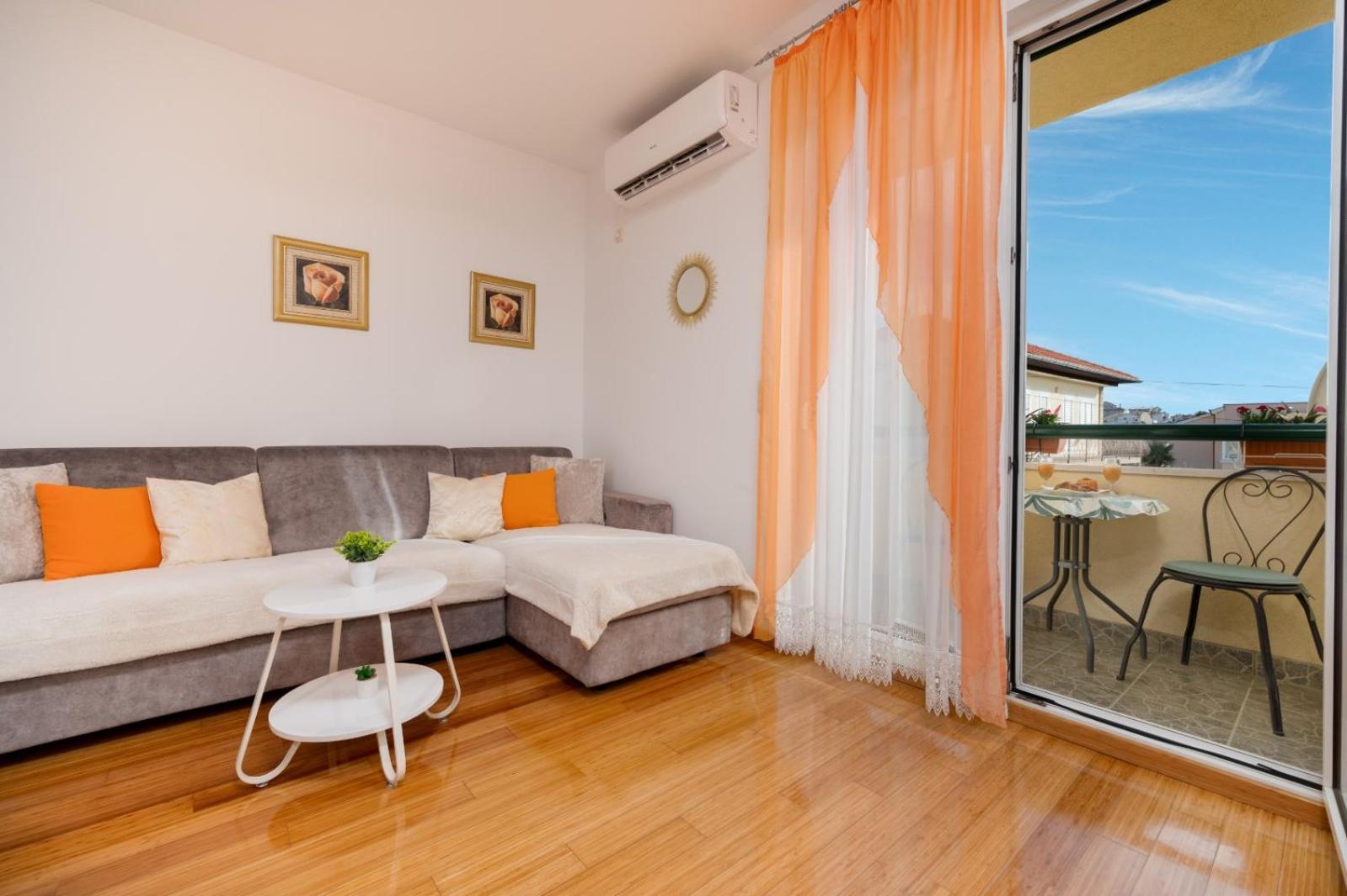 Apartment Anita Trogir Ngoại thất bức ảnh
